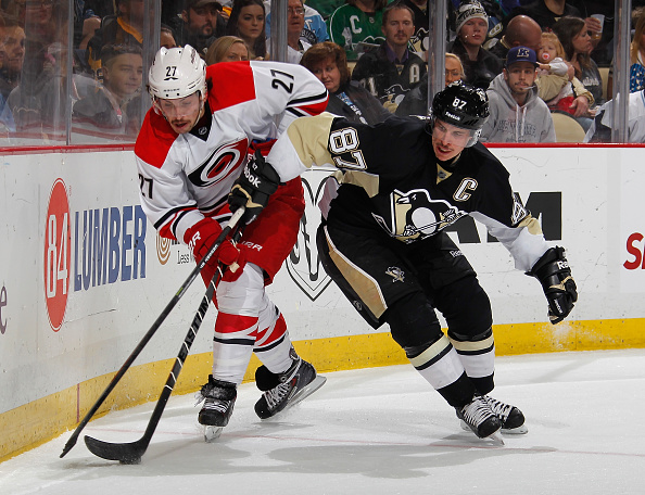 Carolina Hurricanes v Pittsburgh Penguins