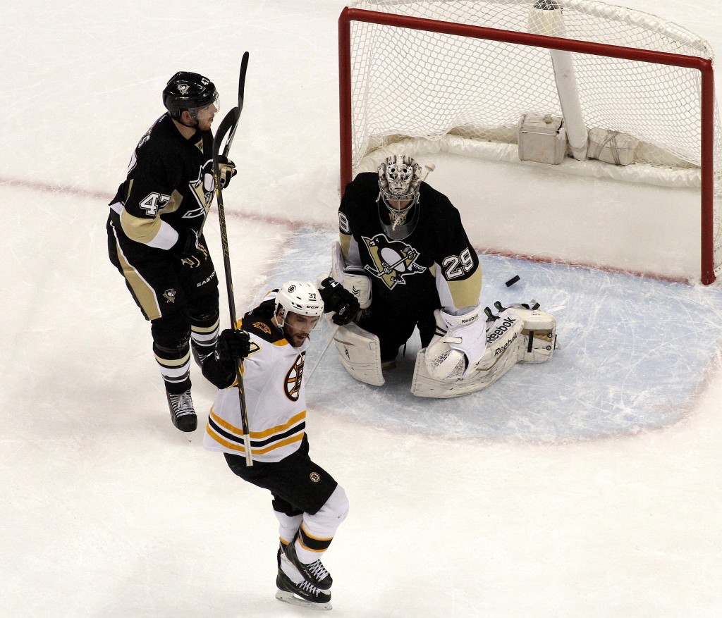 Boston Bruins v Pittsburgh Penguins